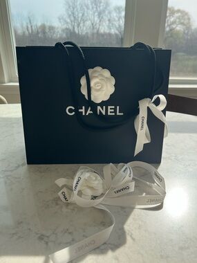 CHANEL Black Shopping Bag with White Camellia and Ribbon